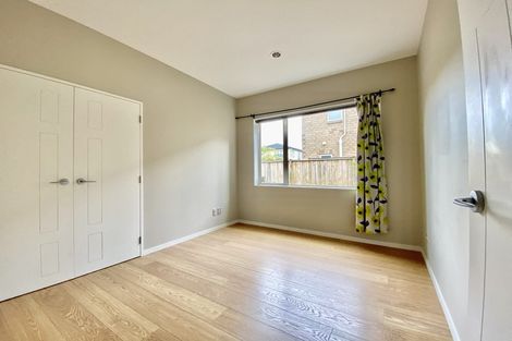 Photo of property in 65 Kerrykeel Drive, Flat Bush, Auckland, 2019