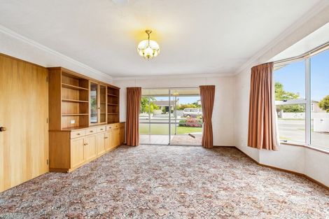 Photo of property in 19 Timaru Road, Waimate, 7924
