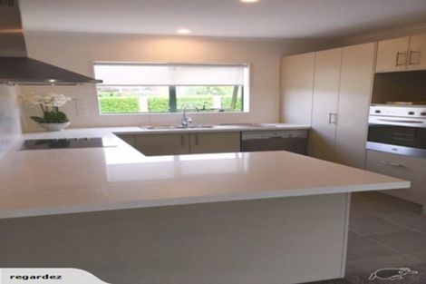 Photo of property in 4 Wakaroa Avenue, Te Atatu Peninsula, Auckland, 0610