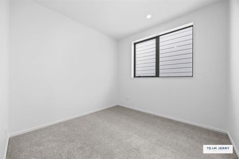 Photo of property in 30 Whare Kauri Road, Papakura, 2110