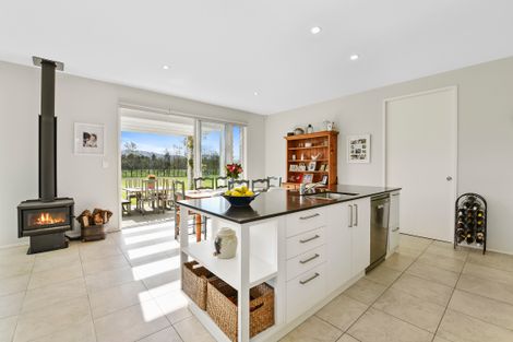 Photo of property in 318 Point Wells Road, Point Wells, Warkworth, 0986