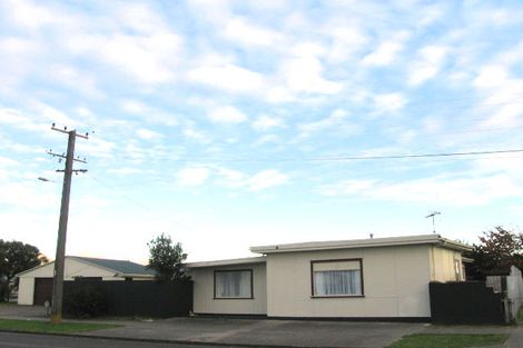 Photo of property in 2 Temuera Street, Otaki, 5512