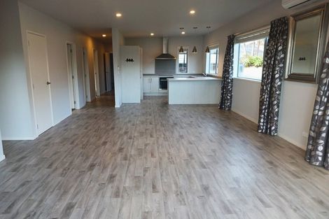 Photo of property in 6 Protea Drive, Cable Bay, 0420