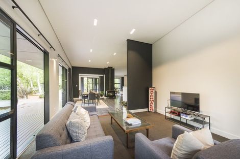 Photo of property in 334 Aokautere Drive, Aokautere, Palmerston North, 4471