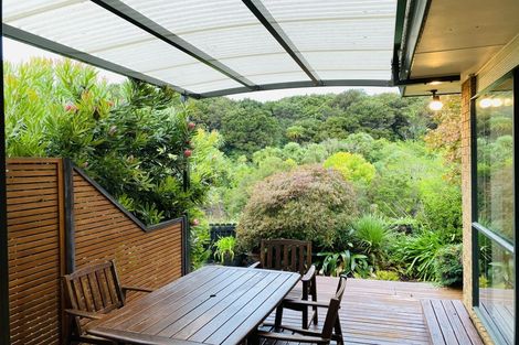 Photo of property in 1/28 Bernie Edwards Place, Botany Downs, Auckland, 2010