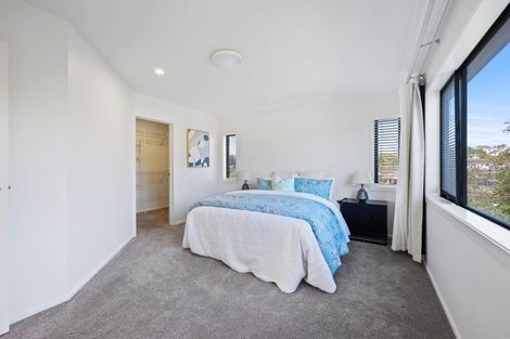 Photo of property in 2/30 Eastern Beach Road, Eastern Beach, Auckland, 2012
