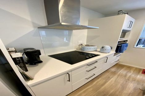 Photo of property in 17 Wheatsheaf Lane, Heathcote Valley, Christchurch, 8022