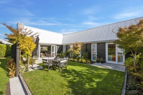 Photo of property in 62 Montgomery Crescent, Kinloch, Taupo, 3377