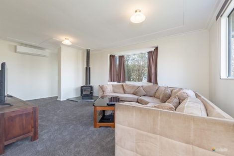 Photo of property in 18 Omaha Grove, Totara Park, Upper Hutt, 5018