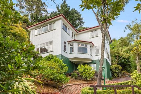Photo of property in 33 Walter Road, Lowry Bay, Lower Hutt, 5013