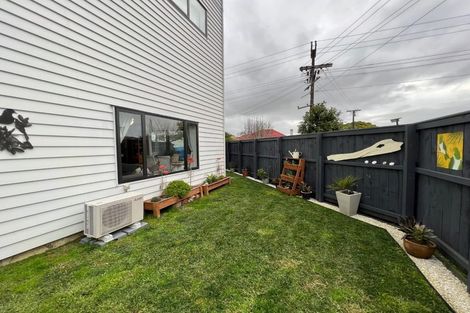 Photo of property in 2 Pasla Close, Papakura, 2110