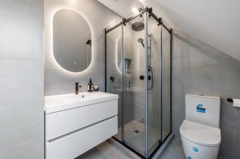 Photo of property in 15 Humariri Street, Point Chevalier, Auckland, 1022