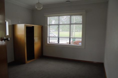 Photo of property in 203 Macandrew Road, South Dunedin, Dunedin, 9012