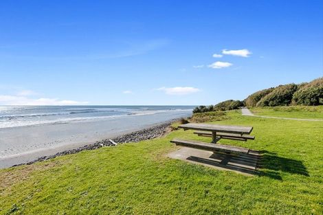 Photo of property in 8 Wentworth Lane, Waiwhakaiho, New Plymouth, 4312