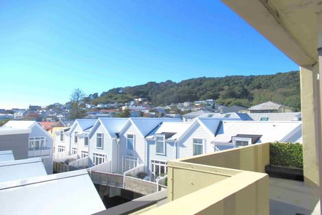 Photo of property in Pirie Street Townhouses, 28/35 Pirie Street, Mount Victoria, Wellington, 6011