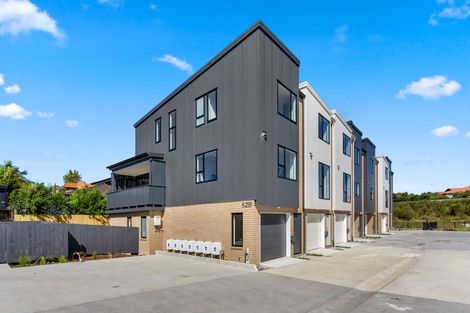 Photo of property in 9 Rosedale Road, Pinehill, Auckland, 0632