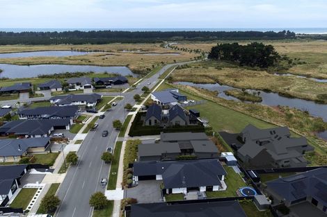 Photo of property in 72 Tiritiri Moana Drive, Pegasus, 7612