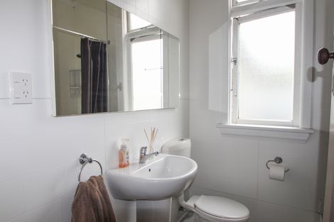 Photo of property in 42a Till Street, South Hill, Oamaru, 9400