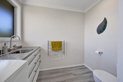 Photo of property in 3 Climie Crescent, Hawera, 4610