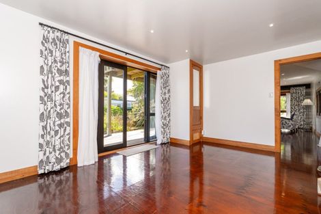 Photo of property in 61 Lorenzen Bay Road, Raglan, 3225