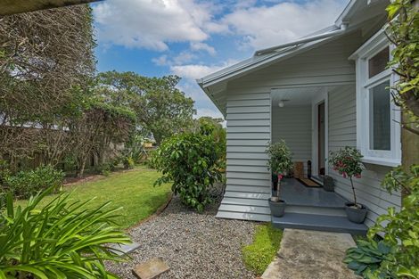 Photo of property in 10 Mahoe Avenue, Takaro, Palmerston North, 4410
