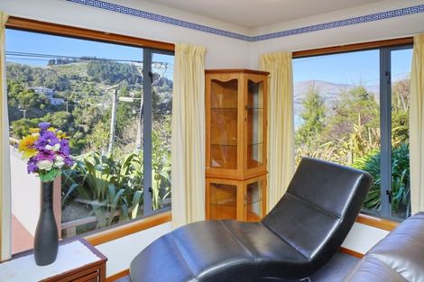 Photo of property in 37 Cornwall Road, Lyttelton, 8082