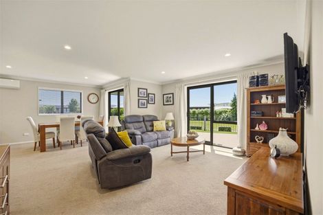 Photo of property in 11 Wyllie Place, Amberley, 7410