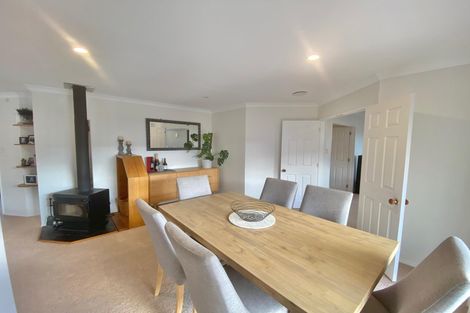 Photo of property in 1 Tuakura Way, The Gardens, Auckland, 2105