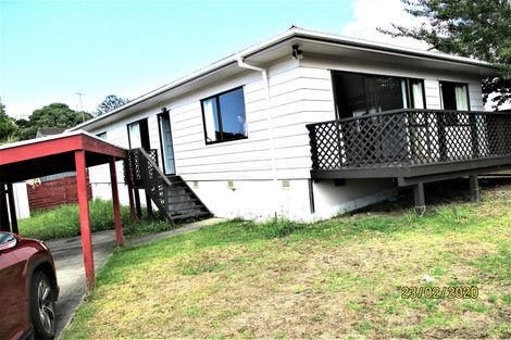 Photo of property in 2/2 Tacitus Place, Totara Vale, Auckland, 0629