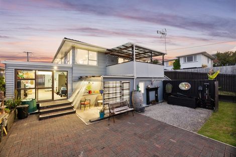 Photo of property in 12 Helena Street, Massey, Auckland, 0614