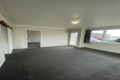 Photo of property in 1/42-44 Opaheke Road, Opaheke, Papakura, 2113