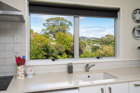 Photo of property in 10 Tauroa Road, Havelock North, 4130