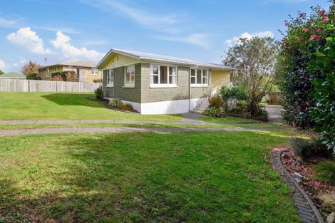Photo of property in 2 Alastair Avenue, Owhata, Rotorua, 3010