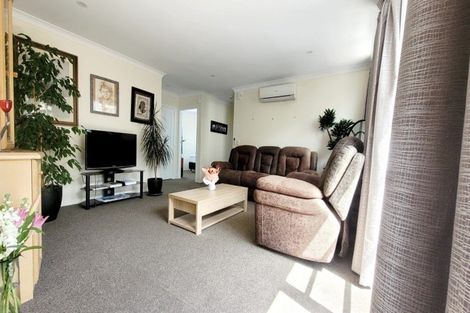 Photo of property in 61 Morere Street, Titahi Bay, Porirua, 5022