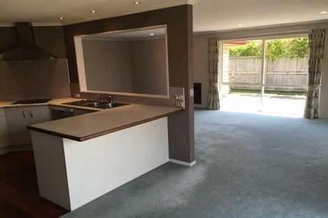 Photo of property in 12 Merlin Close, Huntington, Hamilton, 3210