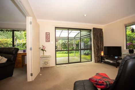 Photo of property in 8 Eagle Street, Welcome Bay, Tauranga, 3112