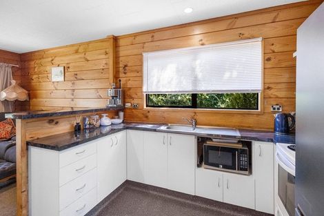 Photo of property in 9 Cliff Street, Coalgate, 7673