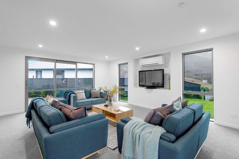 Photo of property in 5 Tapley Close, Halfway Bush, 9010