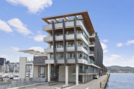 Photo of property in Clyde Quay Wharf, 2a/6 Clyde Quay Wharf, Te Aro, Wellington, 6011