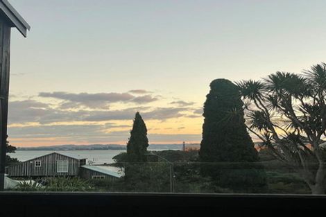 Photo of property in 23 Telephone Road, Birkenhead, Auckland, 0626