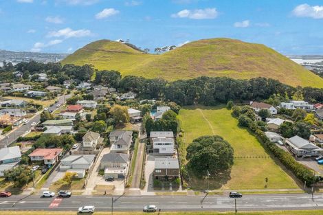 Photo of property in 2/141 Wallace Road, Mangere Bridge, Auckland, 2022