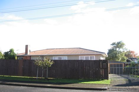 Photo of property in 12 Adams Road, Manurewa, Auckland, 2102