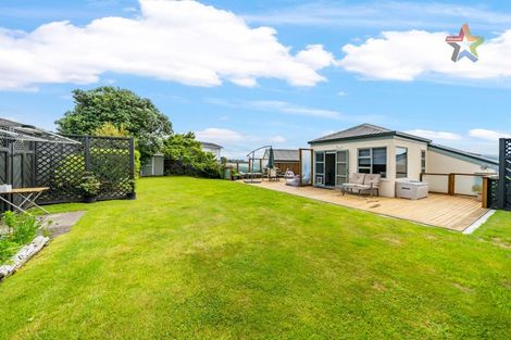 Photo of property in 81 Normandale Road, Normandale, Lower Hutt, 5010
