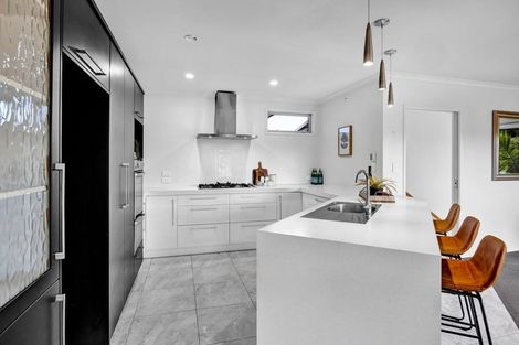 Photo of property in 15c Anderson Way, Highlands Park, New Plymouth, 4312