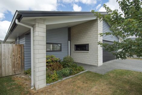 Photo of property in 18 Tuaia Street, Pyes Pa, Tauranga, 3112