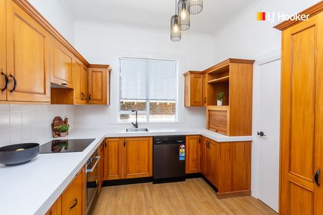 Photo of property in 71 Eglinton Road, Mornington, Dunedin, 9011