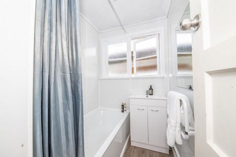 Photo of property in 66 Rintoul Street, Westport, 7825