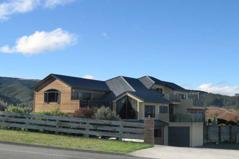Photo of property in 66 Kirton Drive, Riverstone Terraces, Upper Hutt, 5018