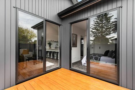 Photo of property in 54d Te Atatu Road, Te Atatu South, Auckland, 0610