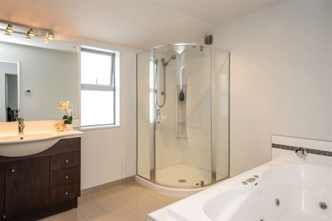 Photo of property in 164 Idris Road, Strowan, Christchurch, 8052